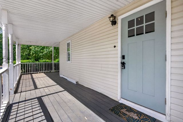 412 Rock Station Rd, Rock Island, TN 38581