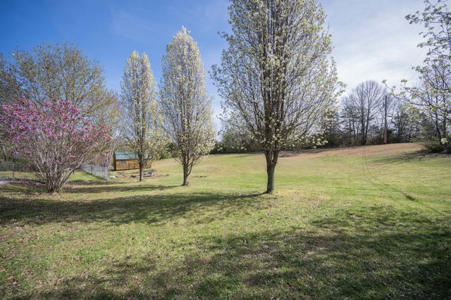 412 Rock Station Rd, Rock Island, TN 38581