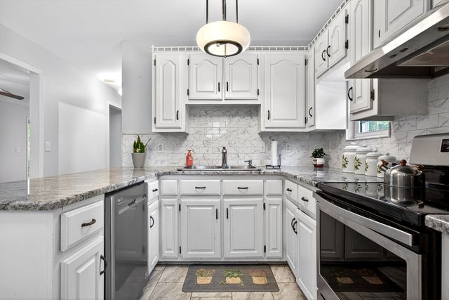 412 Rock Station Rd, Rock Island, TN 38581