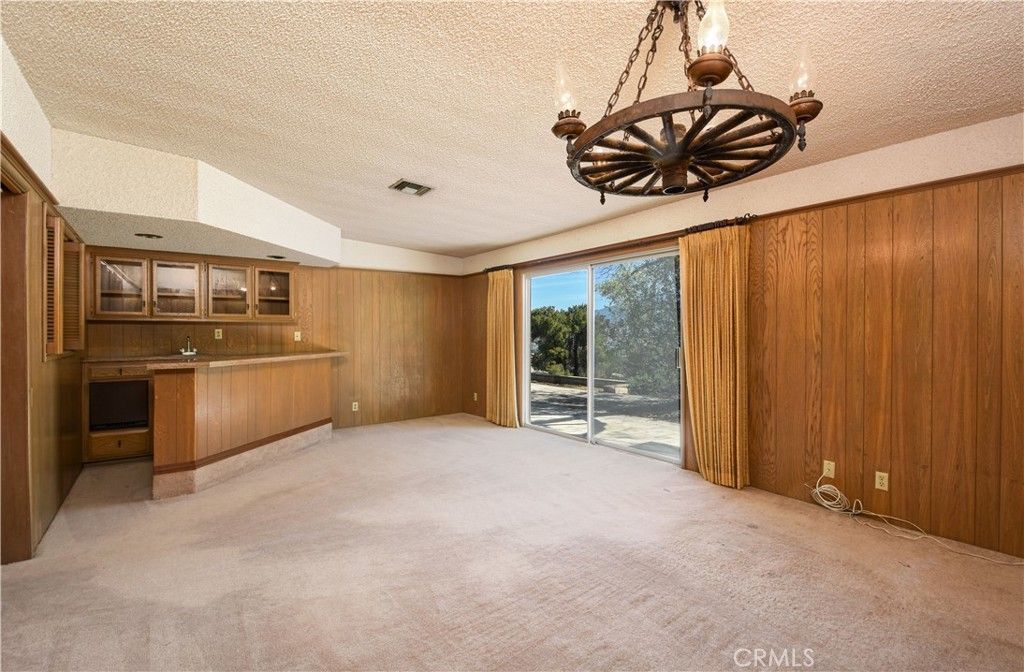 Image 11 of property listing at 28280 Rawlings, Hemet, CA 92544