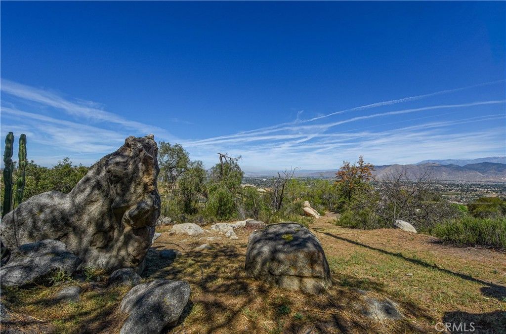 Image 30 of property listing at 28280 Rawlings, Hemet, CA 92544