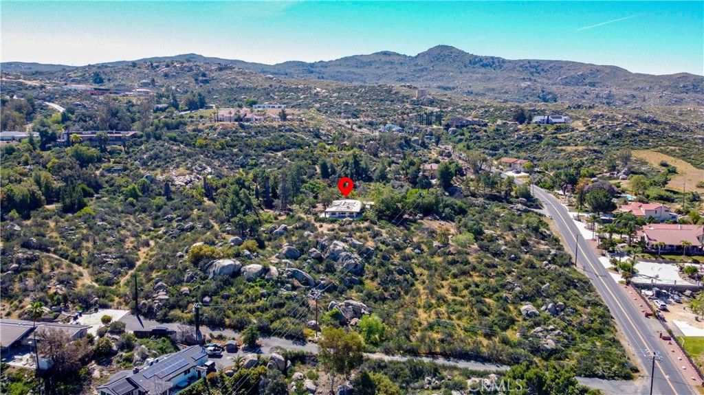 Image 34 of property listing at 28280 Rawlings, Hemet, CA 92544