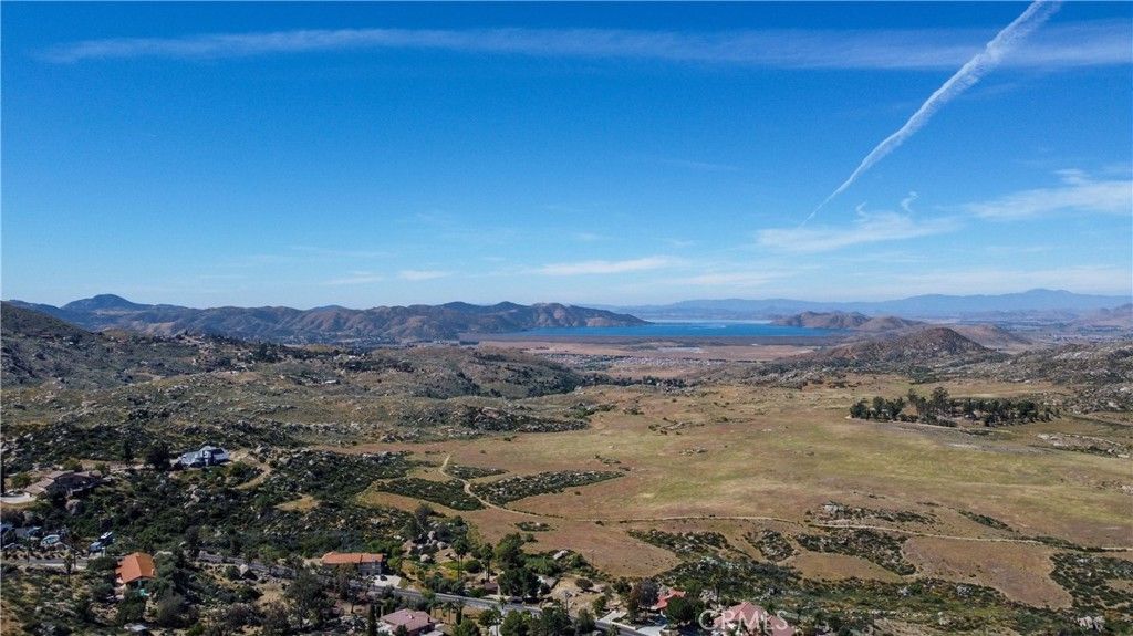 Image 38 of property listing at 28280 Rawlings, Hemet, CA 92544