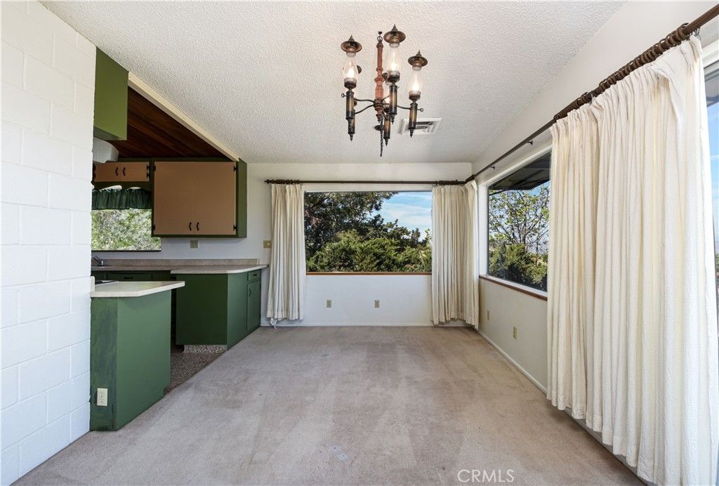 Image 7 of property listing at 28280 Rawlings, Hemet, CA 92544