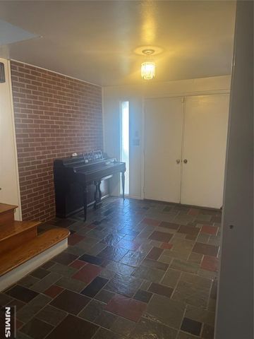 72 Oak Street, Englewood, NJ 07631