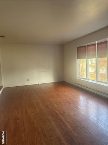 72 Oak Street, Englewood, NJ 07631