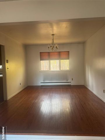 72 Oak Street, Englewood, NJ 07631