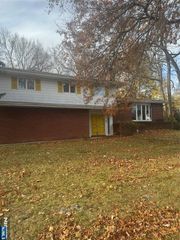 72 Oak Street, Englewood, NJ 07631