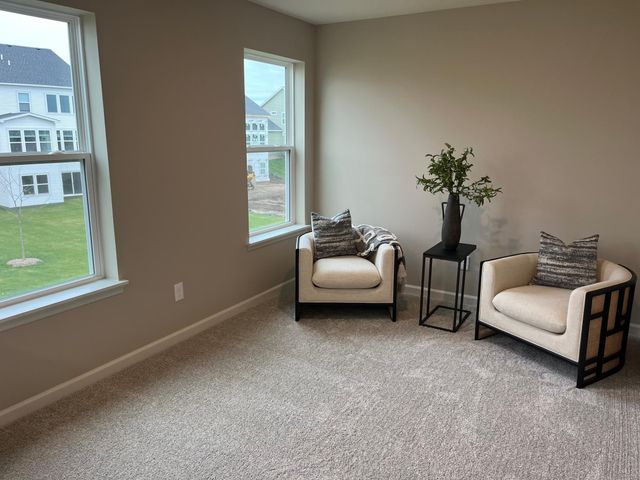 10398 McGregor Boulevard, Woodbury, MN 55129