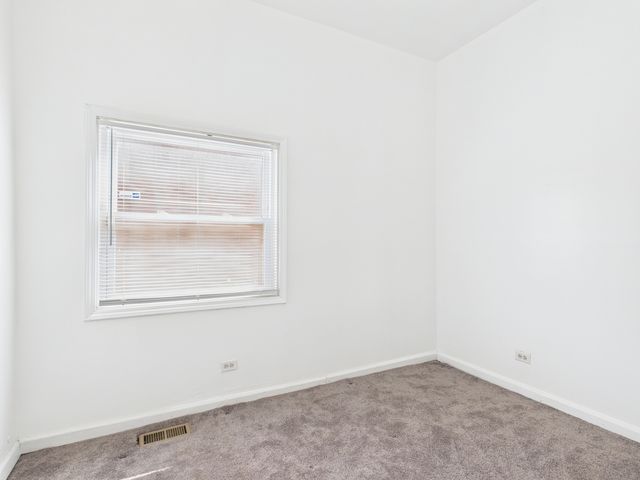 8535 S Givins Court, Chicago, IL 60620