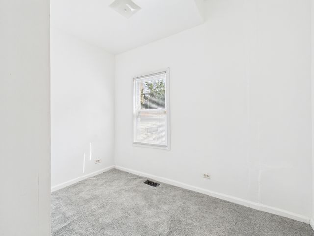 8535 S Givins Court, Chicago, IL 60620