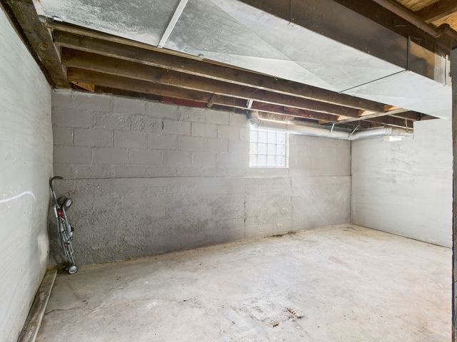 8535 S Givins Court, Chicago, IL 60620