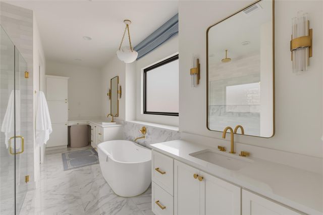 705 W 10th ST, Georgetown, TX 78626