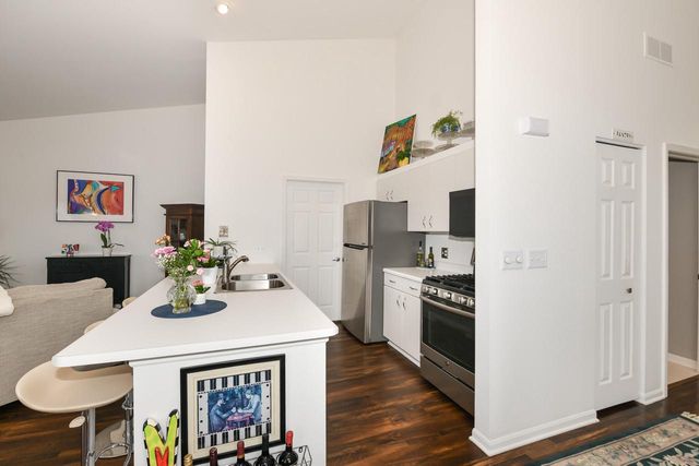 588 Geneva National AVENUE N, Lake Geneva, WI 53147