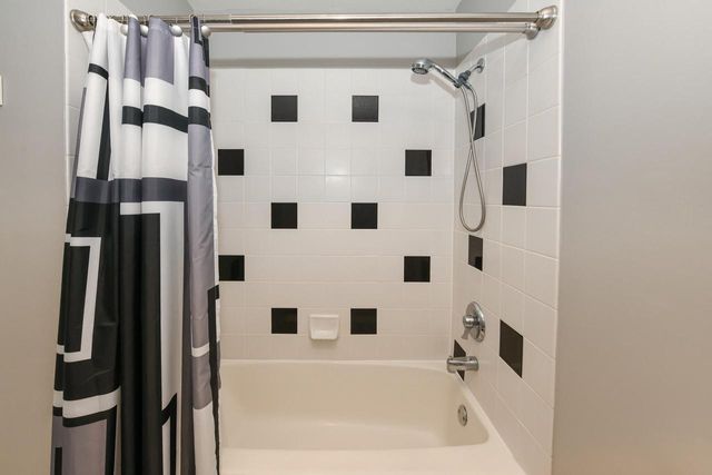 588 Geneva National AVENUE N, Lake Geneva, WI 53147