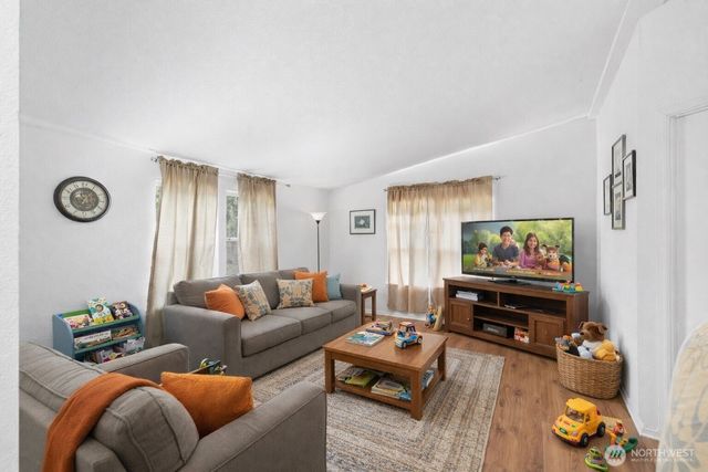 15515 182nd Ave NW, Gig Harbor, WA 98329