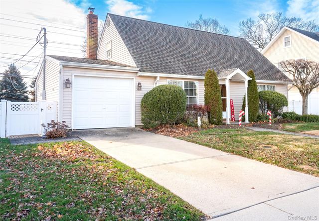 4030 Avoca Avenue, Bethpage, NY 11714