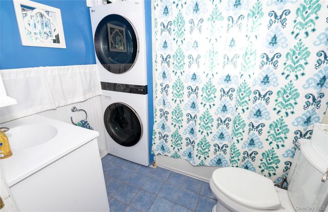 4030 Avoca Avenue, Bethpage, NY 11714