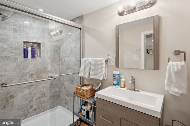 1029 G ST NE, Washington, DC 20002