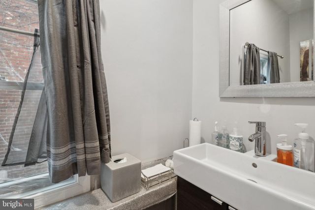 1029 G ST NE, Washington, DC 20002