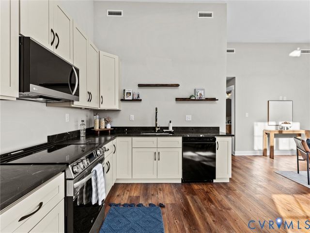 13335 Happy Hill Rd, Chesterfield, VA 23831