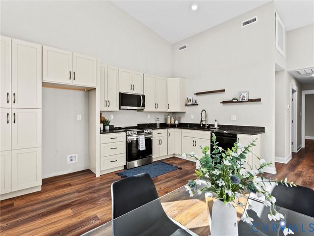 13335 Happy Hill Rd, Chesterfield, VA 23831