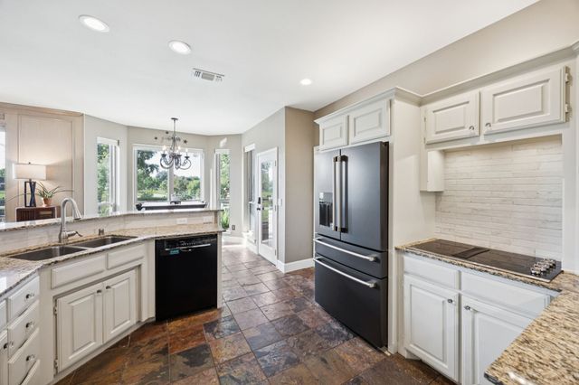 2308 Broken Point, Mckinney, TX 75072