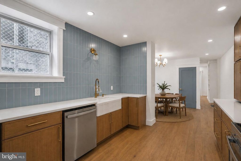 823 N 22ND ST, PHILADELPHIA, PA 19130 — photo 4