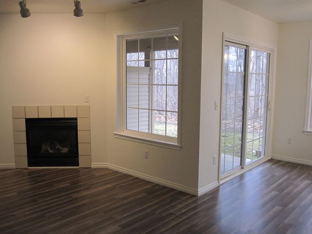 3055 Barclay Way, Ann Arbor, MI 48105
