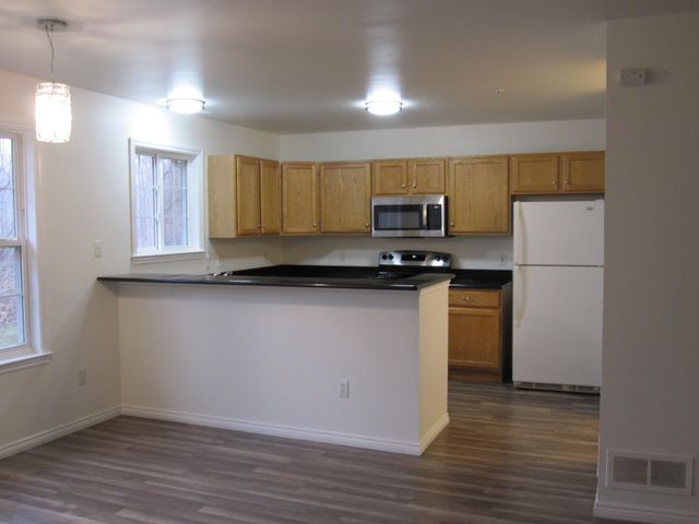 3055 Barclay Way, Ann Arbor, MI 48105