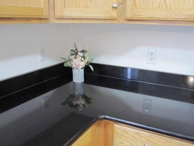 3055 Barclay Way, Ann Arbor, MI 48105