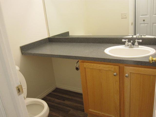3055 Barclay Way, Ann Arbor, MI 48105