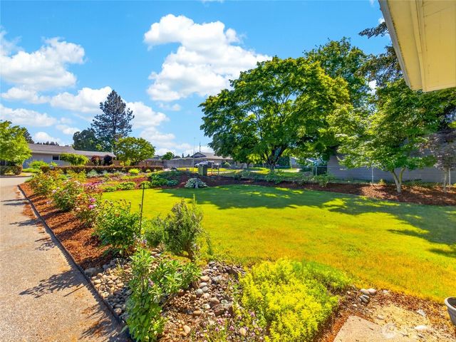 10712 NE 67 Street, Vancouver, WA 98662