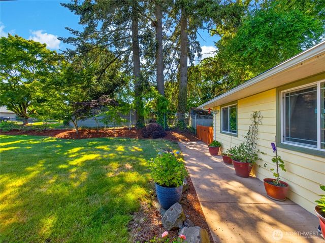 10712 NE 67 Street, Vancouver, WA 98662