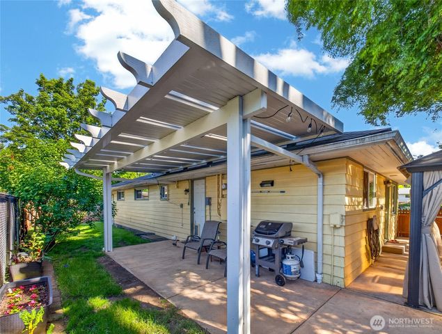 10712 NE 67 Street, Vancouver, WA 98662