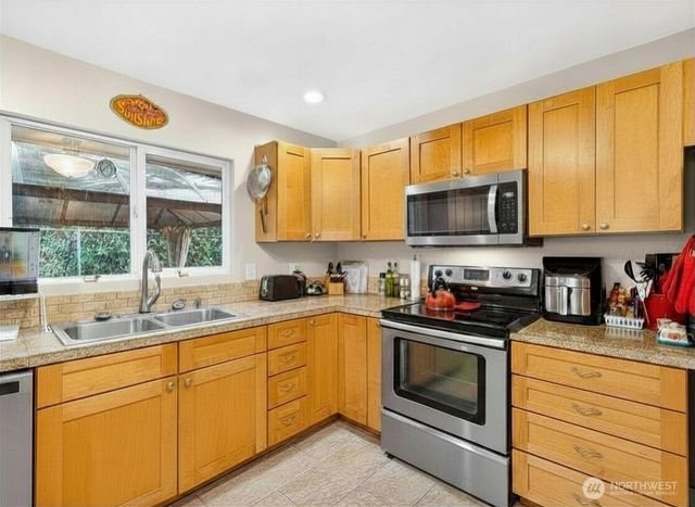 10712 NE 67 Street, Vancouver, WA 98662