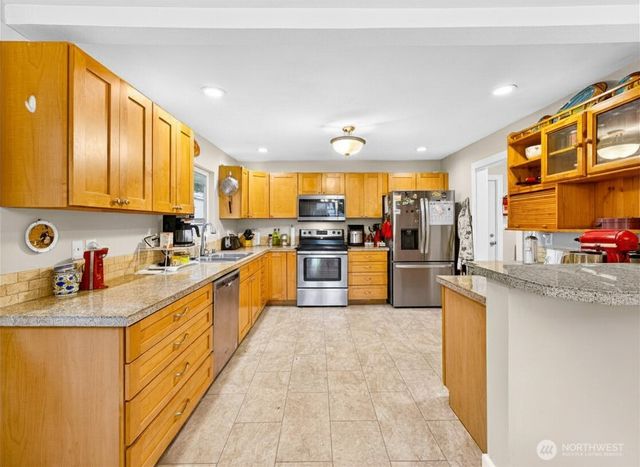 10712 NE 67 Street, Vancouver, WA 98662