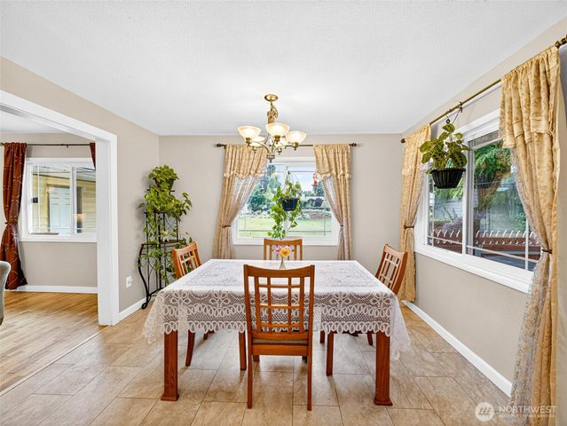 10712 NE 67 Street, Vancouver, WA 98662