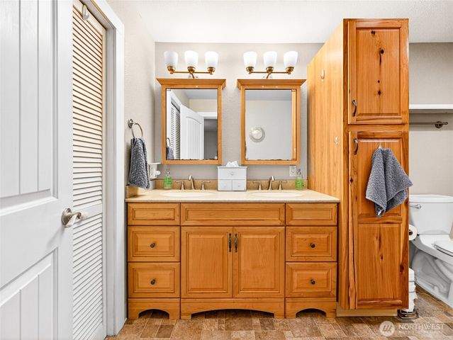 10712 NE 67 Street, Vancouver, WA 98662