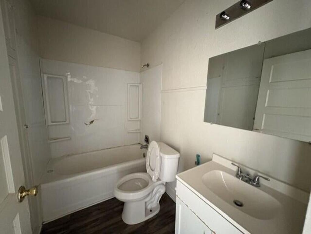 Image 5 of property listing at 2927 N Irving Street, San Angelo, TX 76903