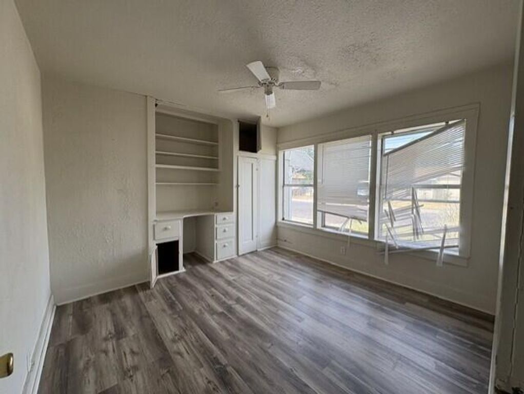 Image 7 of property listing at 2927 N Irving Street, San Angelo, TX 76903