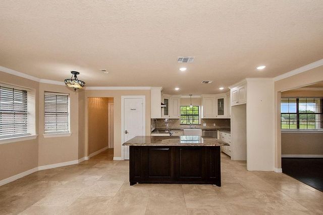 602 Cedar Creek Drive, Needville, TX 77461