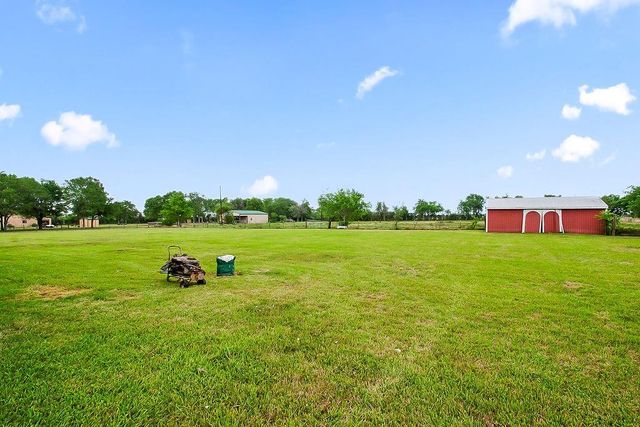 602 Cedar Creek Drive, Needville, TX 77461