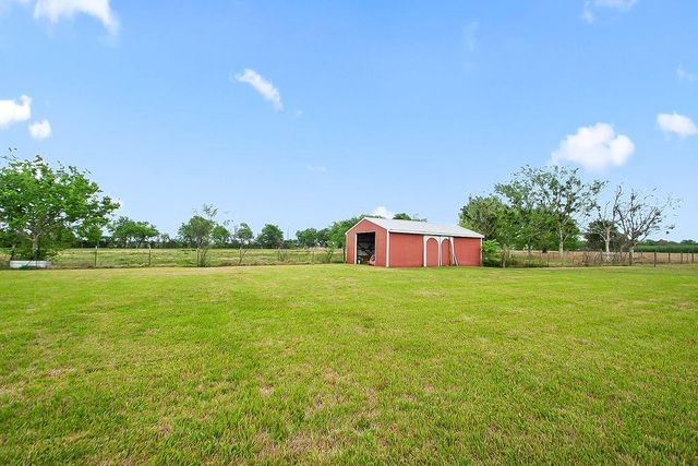 602 Cedar Creek Drive, Needville, TX 77461