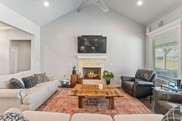 1400 Blue Moon Road, Centerton, AR 72719