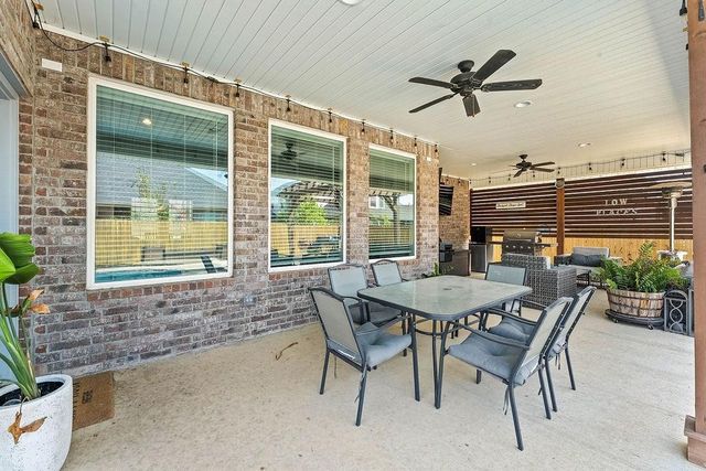 1400 Blue Moon Road, Centerton, AR 72719