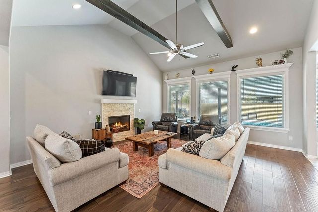 1400 Blue Moon Road, Centerton, AR 72719