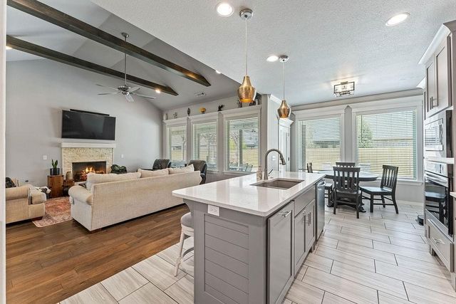 1400 Blue Moon Road, Centerton, AR 72719