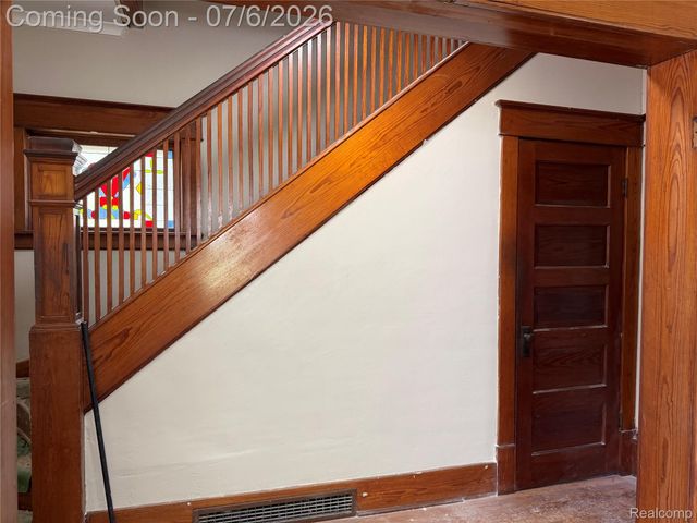 808 Division Street, Owosso, MI 48867