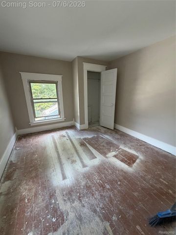 808 Division Street, Owosso, MI 48867